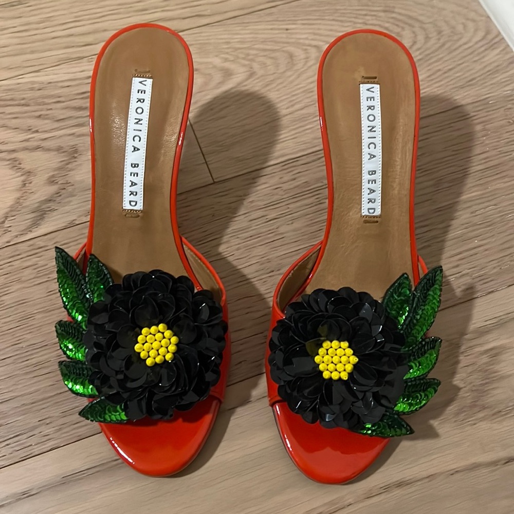 Veronica Beard Floral Heeled Slides Size 38 – never worn, Made in Italy
